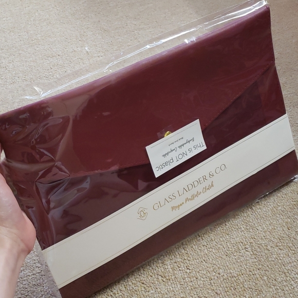 Megan Portfolio Clutch - Burgundy - Picture 6 of 6